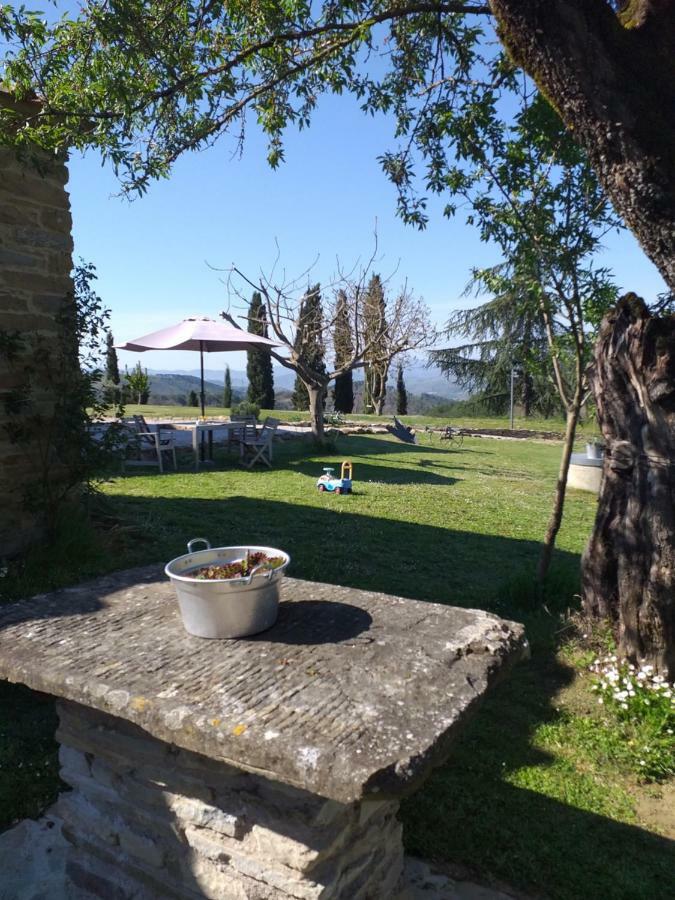 Le Terre Di Caprano Hotel Città di Castello Kültér fotó