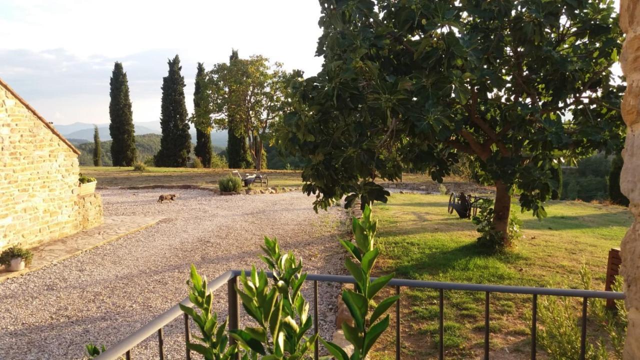 Le Terre Di Caprano Hotel Città di Castello Kültér fotó