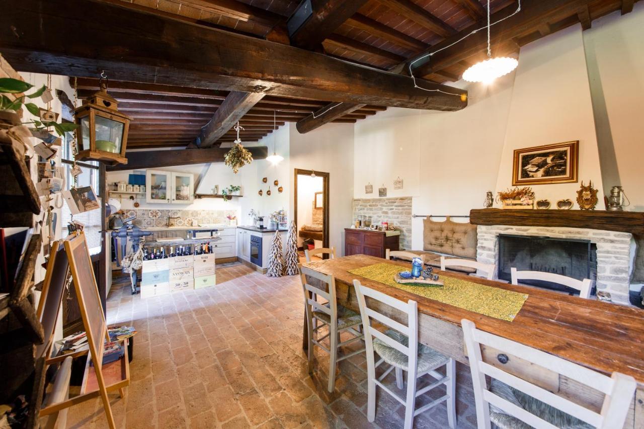 Le Terre Di Caprano Hotel Città di Castello Kültér fotó