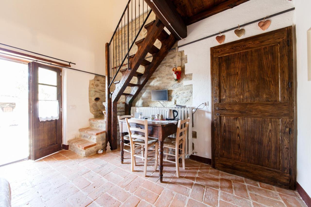 Le Terre Di Caprano Hotel Città di Castello Kültér fotó