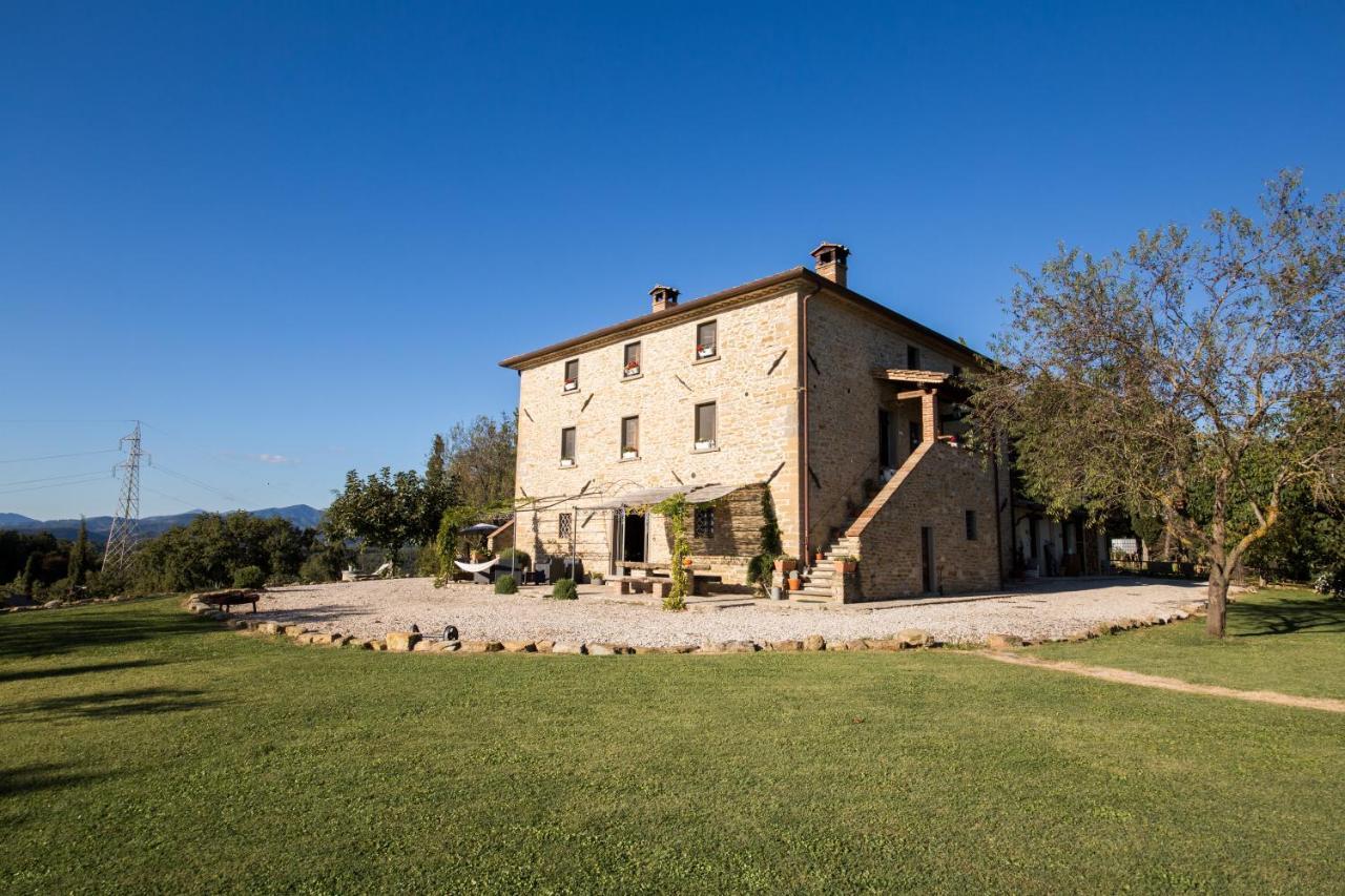 Le Terre Di Caprano Hotel Città di Castello Kültér fotó
